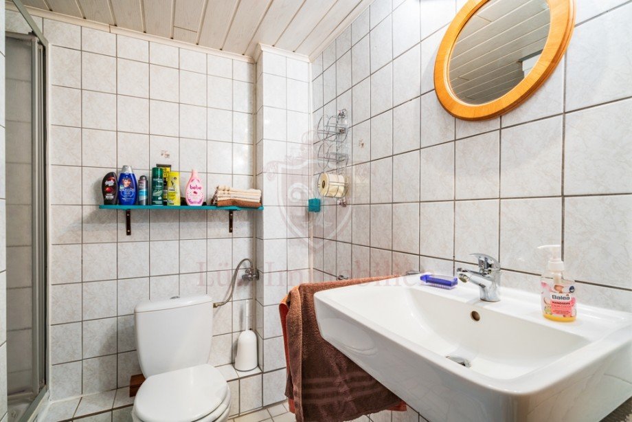 Badezimmer Hobbyraum Zweifamilienhaus Schmalfeld