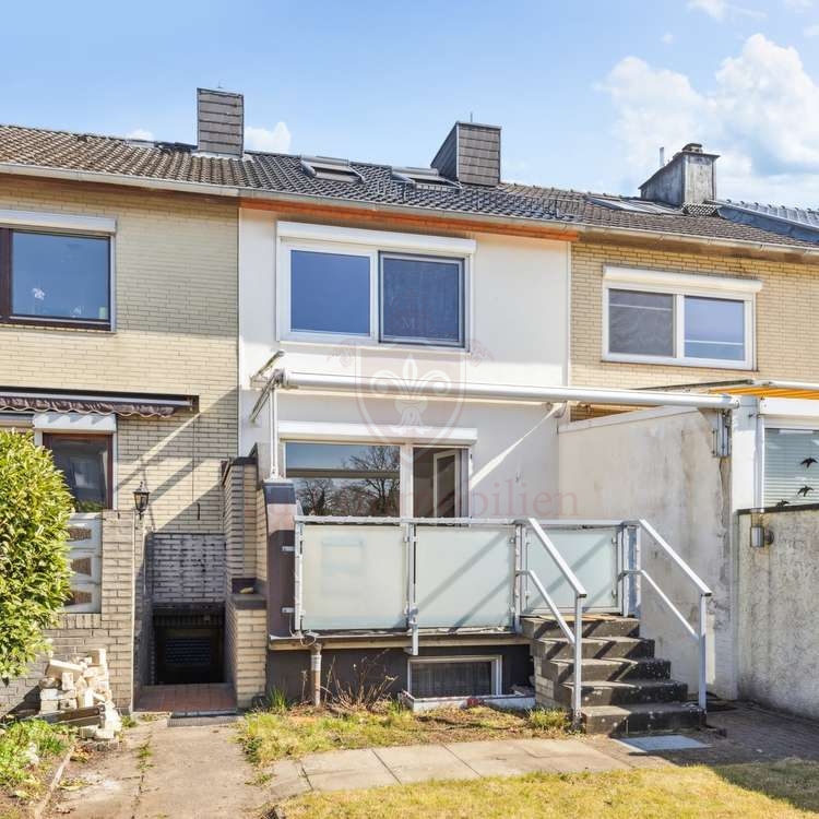 R�ckansicht Reihenmittelhaus Norderstedt