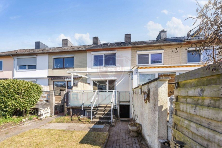 Hintere Ansicht Reihenmittelhaus Norderstedt