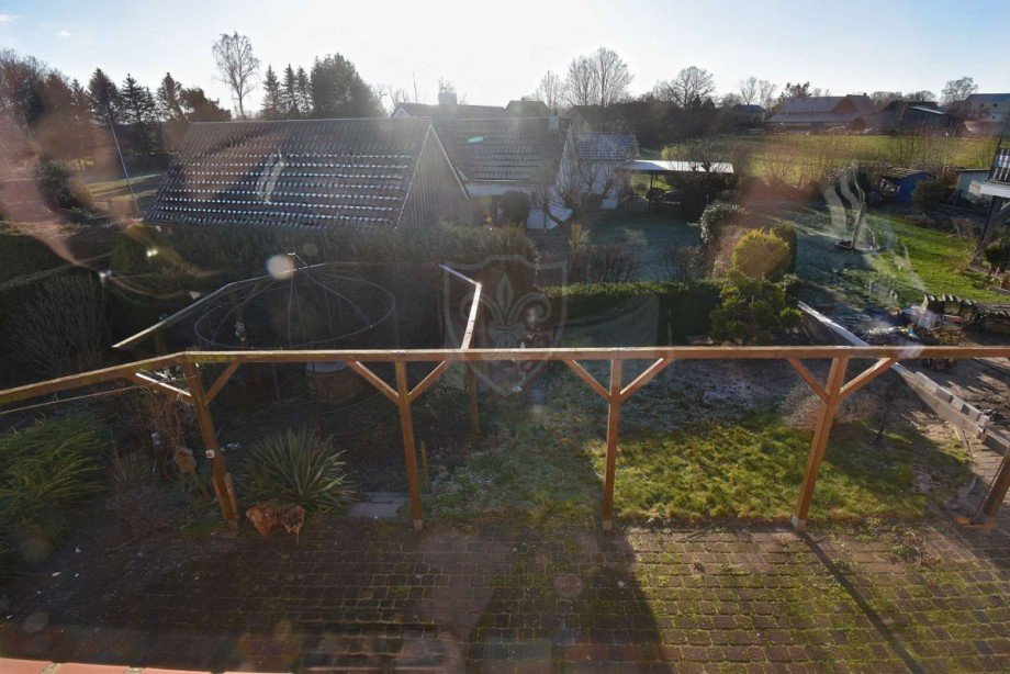 Ausblick auf die Terrasse Doppelhaush�lfte Seth