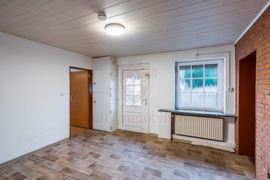 Flur Altbau Zweifamilienhaus Schmalfeld