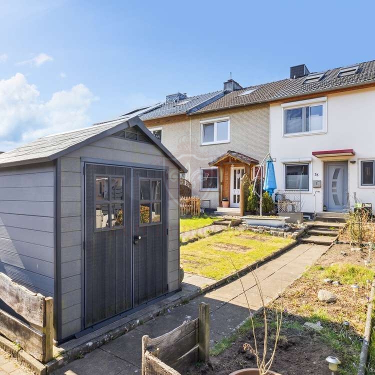 Au�enansicht Norderstedt Reihenmittelhaus ***Friedrichsgabe - Wir kommen...... Tolles Reihenhaus f�r die kleine Familie ***
