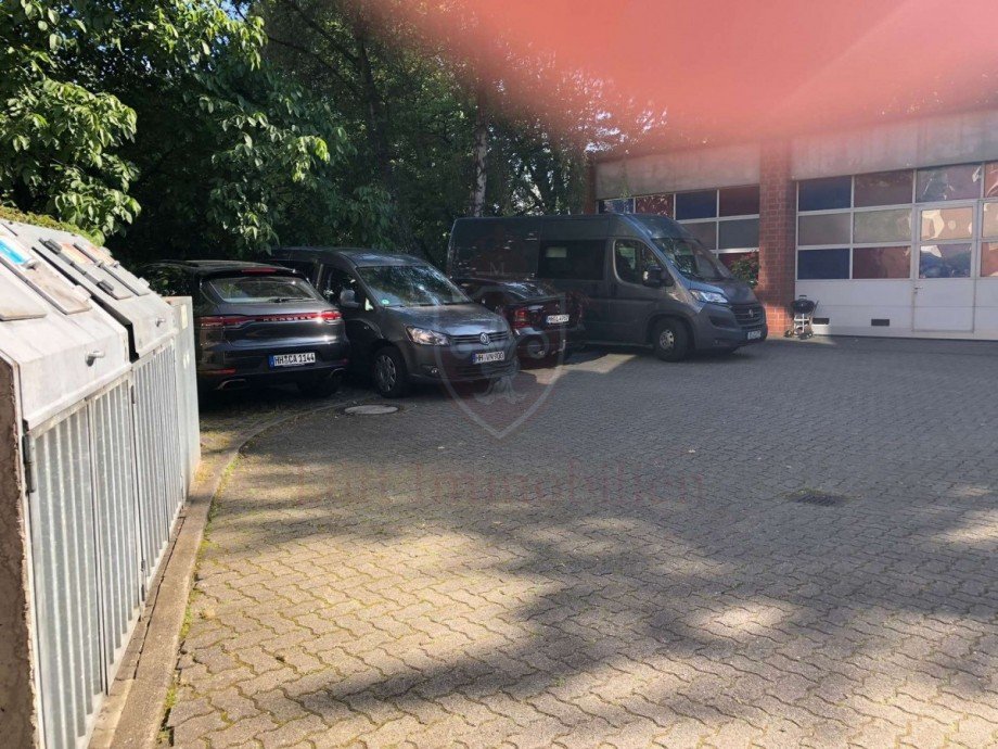 Stellplatzsituation Halle / Lager / Produktion Hamburg