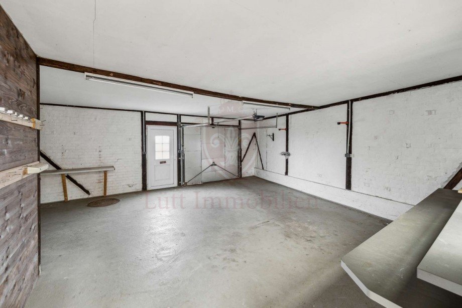 Garage Doppelhaush�lfte Seth