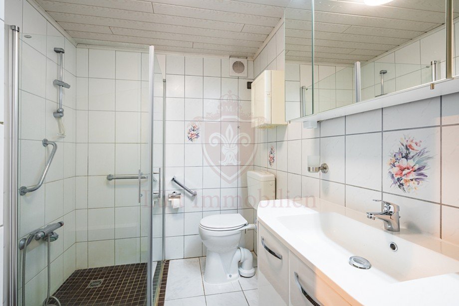 Badezimmer Altbau Zweifamilienhaus Schmalfeld