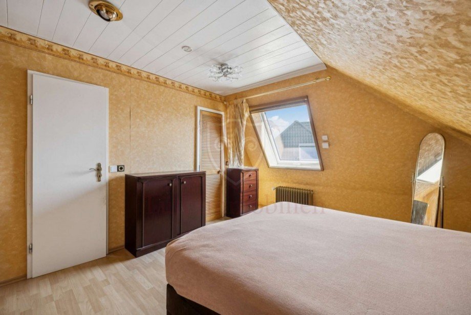 Zimmer 2 Obergescho� Einfamilienhaus Henstedt-Ulzburg
