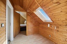 Flur Obergescho� *** Gro�er Walmdachbungalow auf tollem Grundst�ck in Henstedt-Ulzburg***