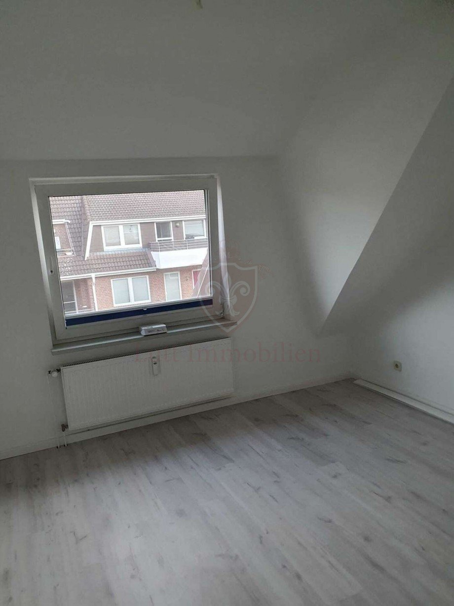 Esszimmer / Schlafzimmer Dachgeschosswohnung Henstedt-Ulzburg