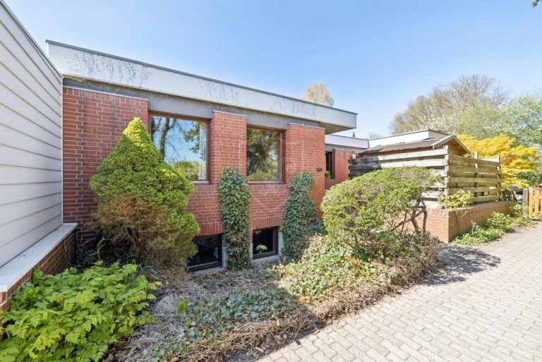 Aussenansicht Expose Kaltenkirchen Reihenmittelhaus ***Gepflegter Reihenhausbungalow im Bauhausstil***