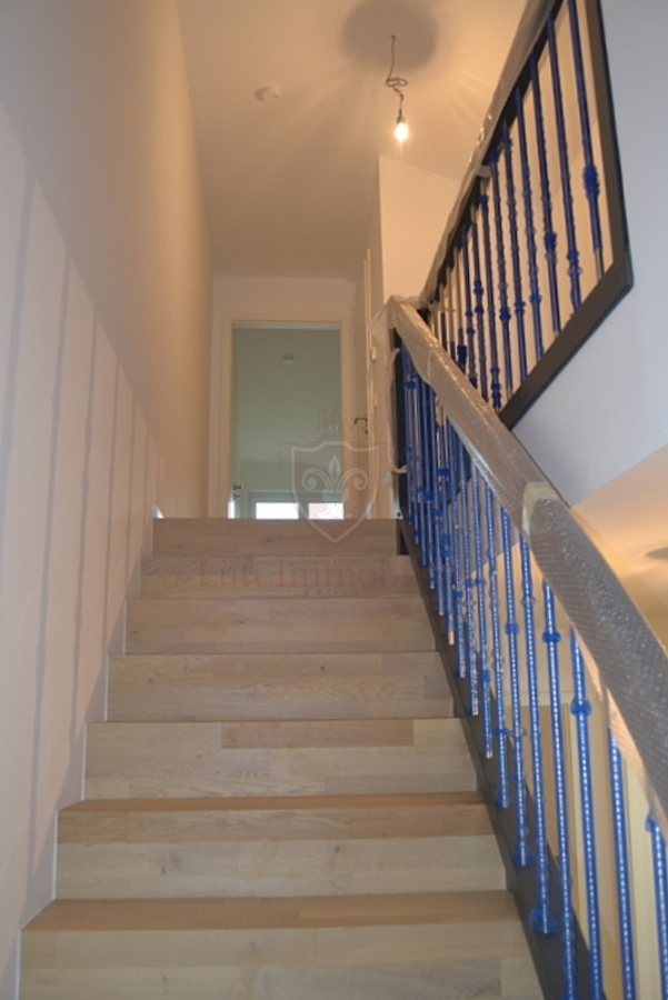 Treppe ins 2.OG Maisonettewohnung Hamburg / Lokstedt