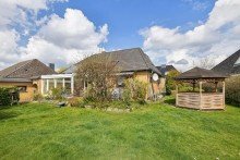 Impression *** Gro�er Walmdachbungalow auf tollem Grundst�ck in Henstedt-Ulzburg***