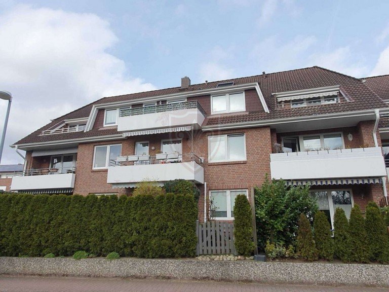 Aussenansicht Henstedt-Ulzburg Dachgeschosswohnung Kapitalanleger aufgepa�t - Sonnige, gepflegte Dachgescho� Maisonette in ruhiger Lage